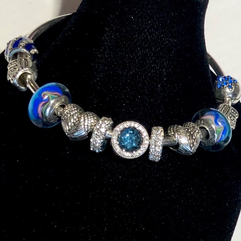 Pandora Blue bombshell bangle